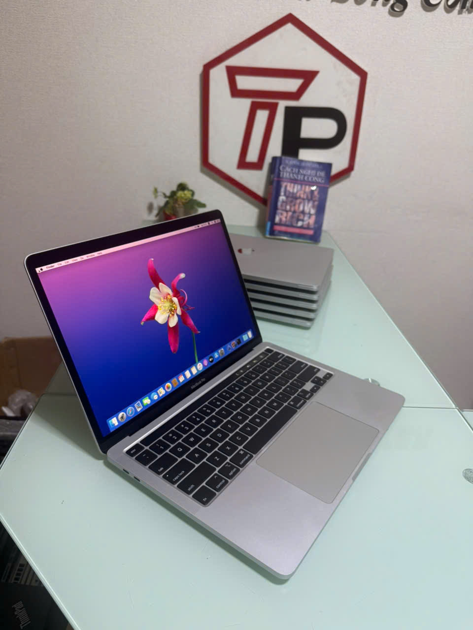 Macbook Pro 2020 Silver (Phím US) / Core i7 / RAM 32GB / SSD 1TB